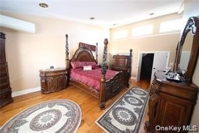 Great opportunity to own a beautiful renovated home on a 50 x - photo 24