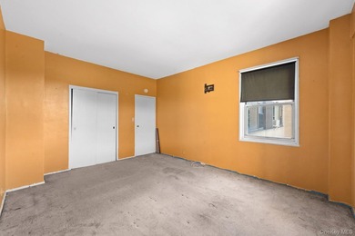 Spacious one-bedroom apartment in the desirable Fordham Hill - photo 8