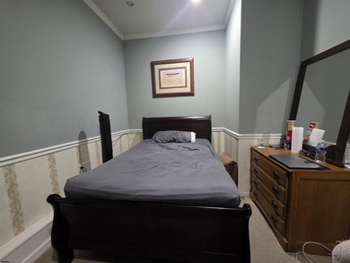 Welcome to Eagle's Glen! This exceptional former builder's model - photo 3