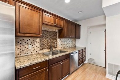 Charming Urban Retreat in Richardson Near UTD!! Nestled in the - photo 8