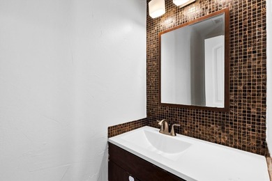 Charming Urban Retreat in Richardson Near UTD!! Nestled in the - photo 9