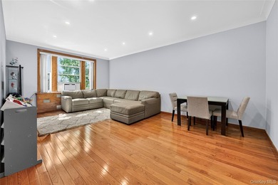Large 2 bedroom home, offering rare square footage and - photo 1