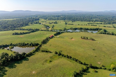 The most significant offering of Albemarle County acreage to - photo 37