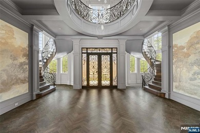 A newly completed interior renovation has transformed 10 Frick - photo 7