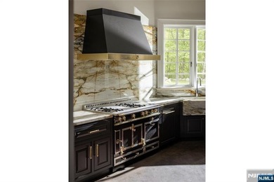A newly completed interior renovation has transformed 10 Frick - photo 10