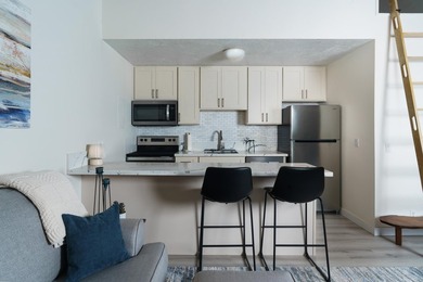 Koa Kai 16 is a delightful one-bedroom, one-bath condo with a - photo 7