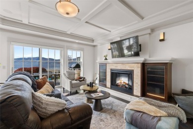 Lake Townhome/Townhouse For Sale in Peachland, 