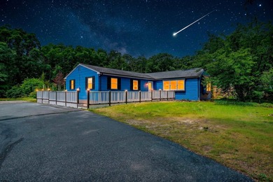 Welcome to this beautifully updated 3-bedroom, 2-bathroom ranch - photo 3