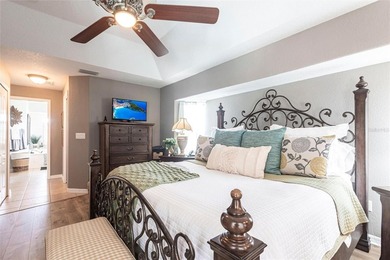 Huge price reduction! LAKEFRONT POOL HOME! Don't miss this - photo 14