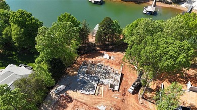 Beautiful Custom Waterfront Home - No HOA! Exceptional custom - photo 7
