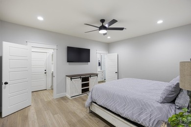 This stunning 3,500-square-foot lake home, located less than 2 - photo 19