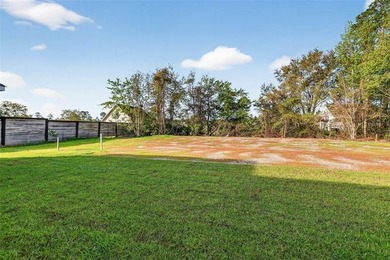 This MOVE IN READY, beautiful new construction home, located in - photo 31