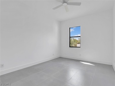Brand-new 2026 construction offering 3 bedrooms plus a versatile - photo 34