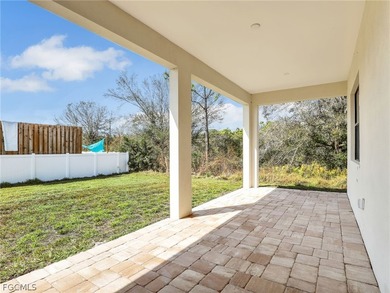 Brand-new 2026 construction offering 3 bedrooms plus a versatile - photo 38