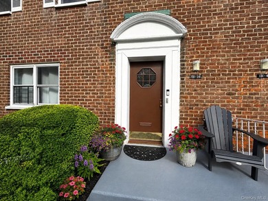 Sunny and bright first-floor 1-bedroom co-op located in the - photo 1
