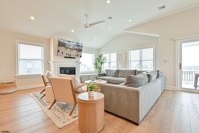 New Construction - * A Zone Location * This 4,000 Sf 3-story - photo 9