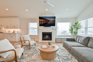New Construction - * A Zone Location * This 4,000 Sf 3-story - photo 10
