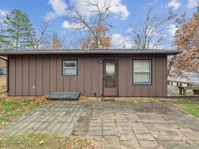 Lake Home For Sale in Mt Vernon, Iowa