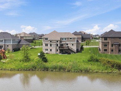 Stunning 4 Bedroom, 2.5 Bathroom Custom 2-Story W Covered front - photo 3