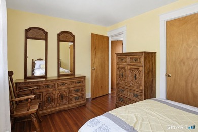 Vintage Charm Meets Modern Living! This sunny Glenbrook Colonial - photo 11