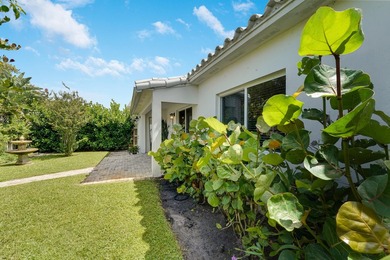 Tucked behind a privacy-fenced perimeter on a deep Lake Ridge - photo 19