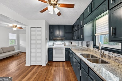 New stainless steel appliances added. Located just off West - photo 10