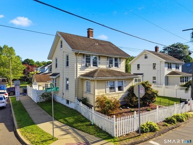 Vintage Charm Meets Modern Living! This sunny Glenbrook Colonial - photo 22