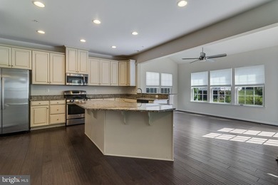 $10,000 Closing Credit w/ acceptable offer. Why wait for new - photo 4