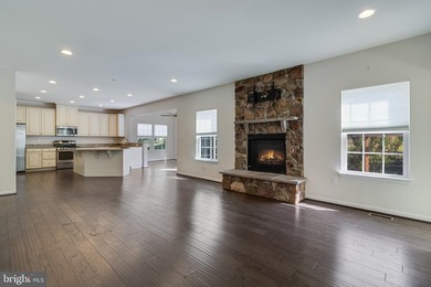 $10,000 Closing Credit w/ acceptable offer. Why wait for new - photo 5