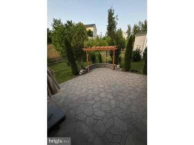 $10,000 Closing Credit w/ acceptable offer. Why wait for new - photo 6