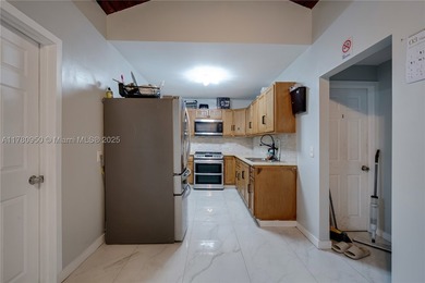 Remarkable property fully remodeled top to bottom in the heart - photo 33