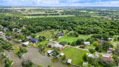 Welcome to 136 Lakeside Drive on Lake Placid! This 3 bedroom, 2 - photo 33