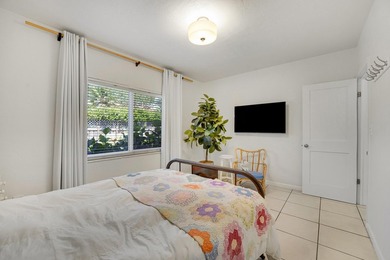 Tucked behind a privacy-fenced perimeter on a deep Lake Ridge - photo 34