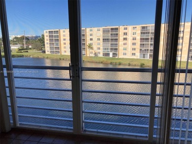 Meadowbrook Lakes  Condo For Sale in Dania Florida