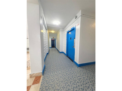 Welcome to this stunning 2 Bed room Co-Op in the Heart of the - photo 3