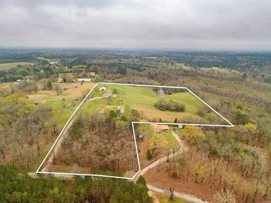 DeGray Lake Home For Sale in Bismarck Arkansas