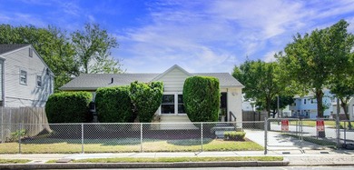 Don't Miss This Opportunity in THE HEART OF THE CITY!!! This - photo 1