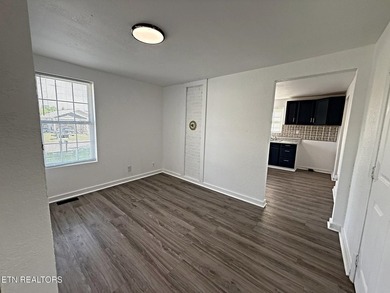 Beautifully remodeled ranch home located in the heart of - photo 11