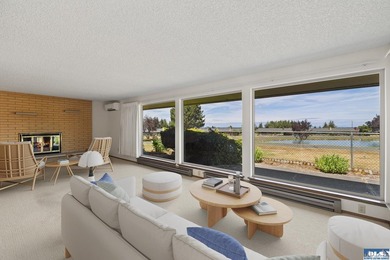 Enjoy easy living in this beautifully situated end-unit condo in - photo 15