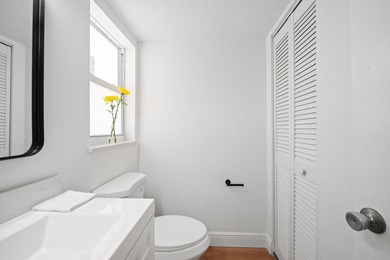 COME SEE THIS STUNNING, PROFESSIONALLY UPDATED 1 BEDROOM/1.5 - photo 15