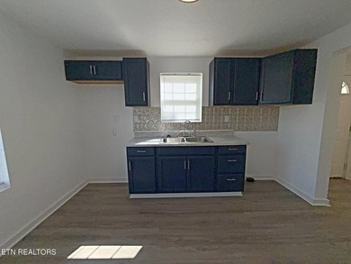 Beautifully remodeled ranch home located in the heart of - photo 19