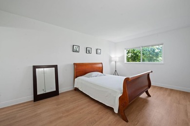 COME SEE THIS STUNNING, PROFESSIONALLY UPDATED 1 BEDROOM/1.5 - photo 23