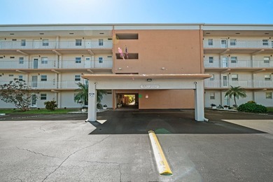 COME SEE THIS STUNNING, PROFESSIONALLY UPDATED 1 BEDROOM/1.5 - photo 25