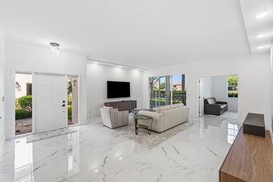 Completely Renovated single-story residence offering - photo 2