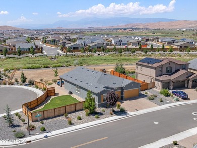 Experience contemporary living at its finest in this beautifully - photo 6