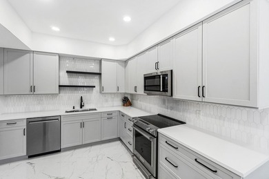 Completely Renovated single-story residence offering - photo 7