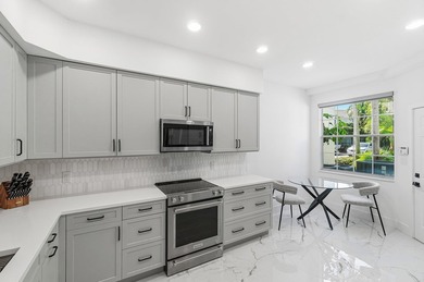 Completely Renovated single-story residence offering - photo 8