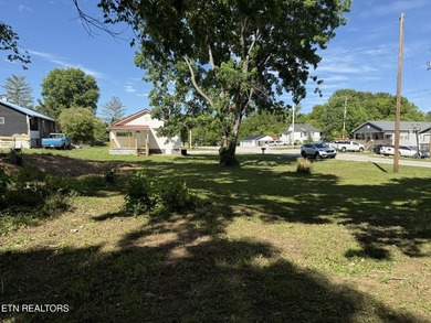 Beautifully remodeled ranch home located in the heart of - photo 39