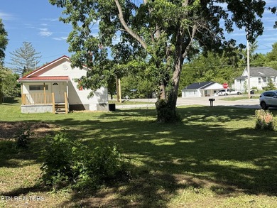 Beautifully remodeled ranch home located in the heart of - photo 40