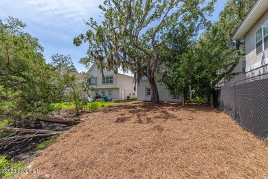 Welcome to Lowcountry living in the heart of St. Simons Island! - photo 42